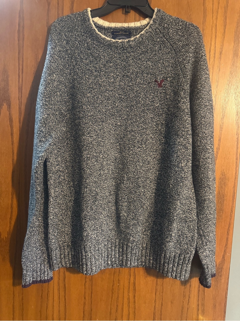 American Eagle Outfitters Black & White Marled Crewneck with Burgundy Eagle